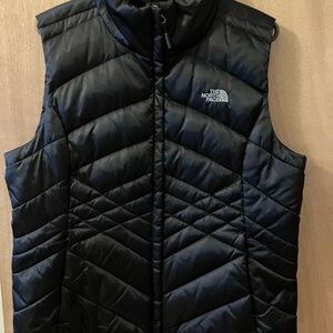 The North Face Midnight Black Quilted Vest 550 size xl/tg